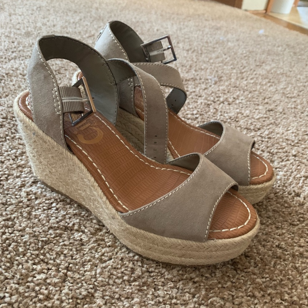Sam Edelman sandals. - Picture 1 of 1